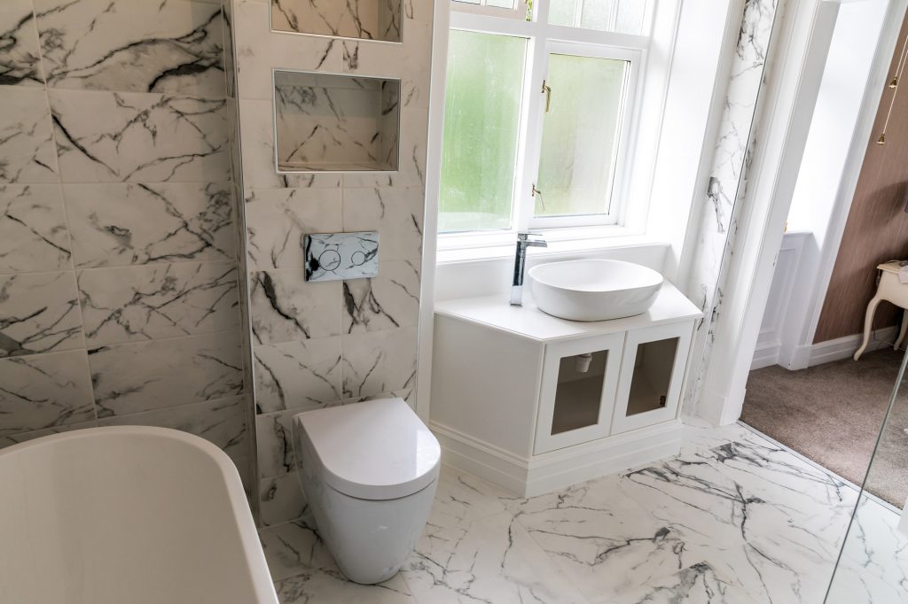 marble bathrom installation